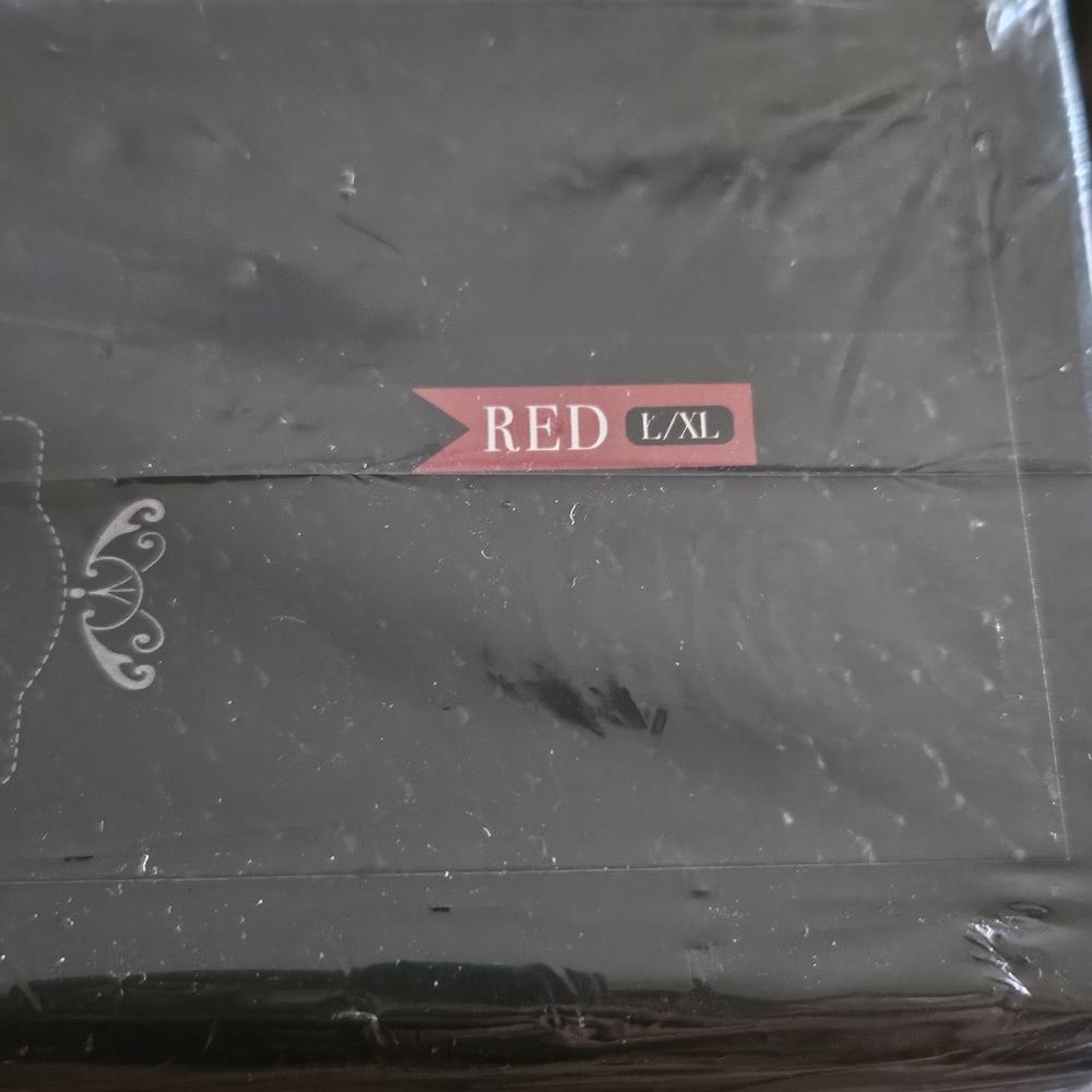 Red Leather Harness - Picture 6 of 6
